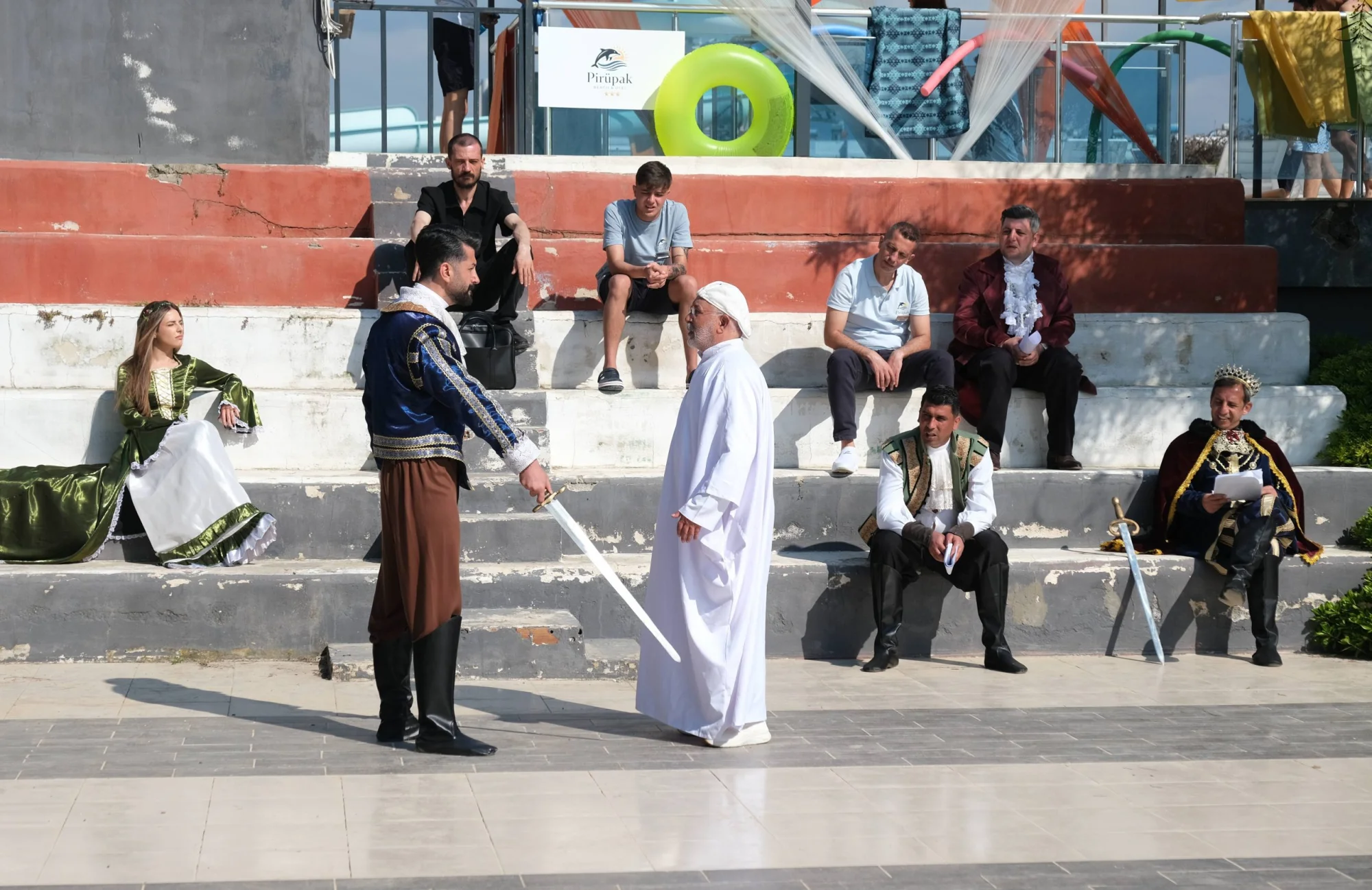 Kıyma: Hain Eşer Kendi Düşer